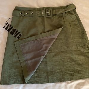 NWT F21 belted mini skirt | Army green | Size: L